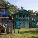 Die typischen bunten Häuschen von Bocas